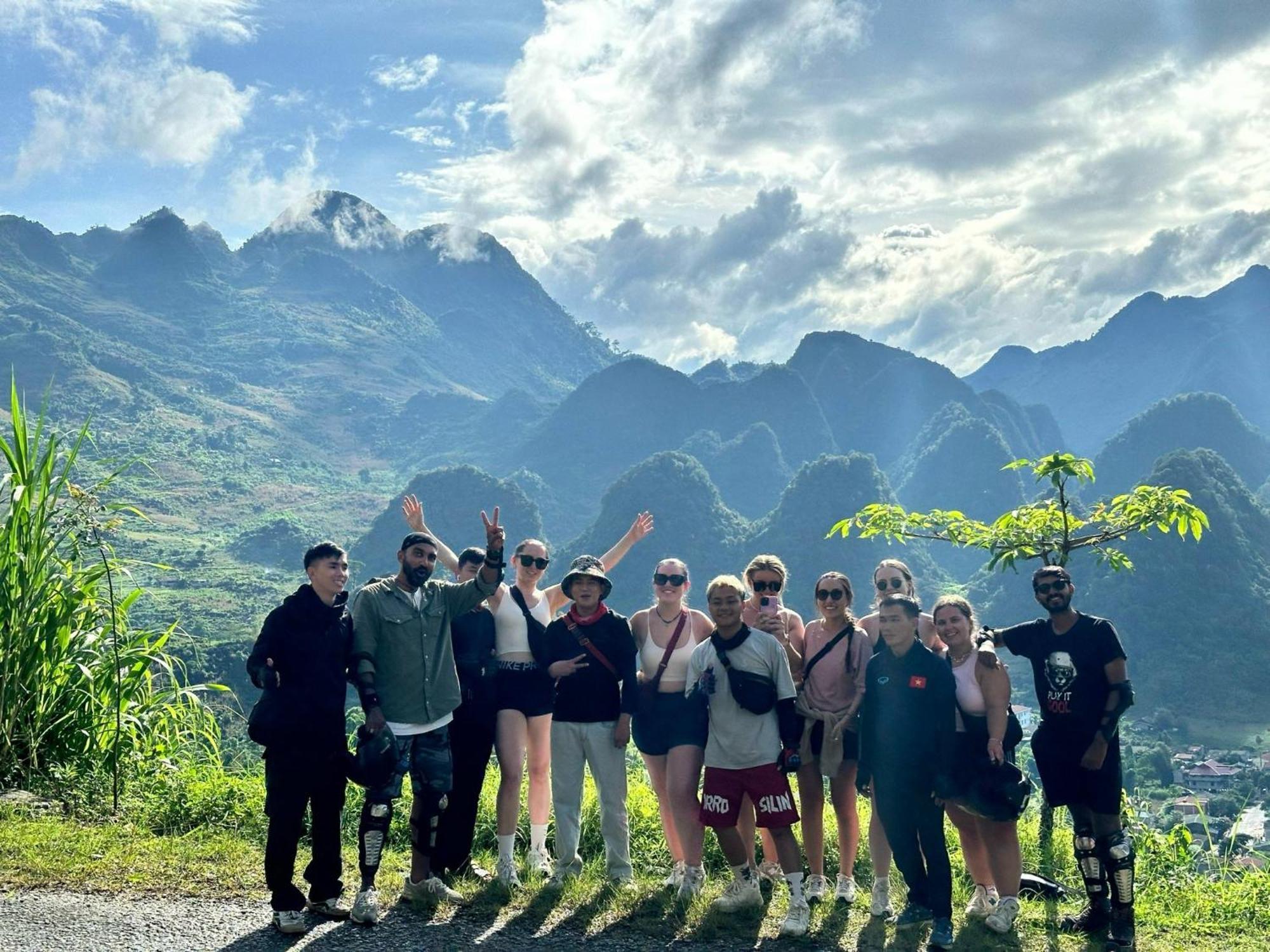 Bong Ha Noi Hostel Hanoi Eksteriør bilde